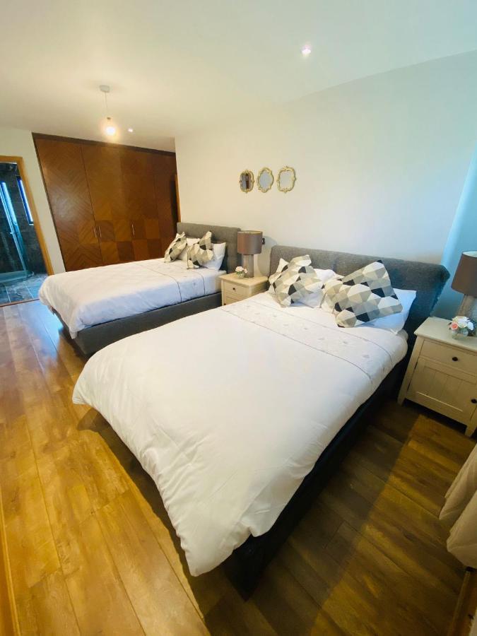 Beach Lodge Барна Екстер'єр фото